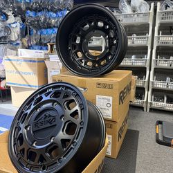 (Qty 5) REIKA VS Marauder R45V Supersingle Van 17X8 6X205 ET+89 & ET -120 Black