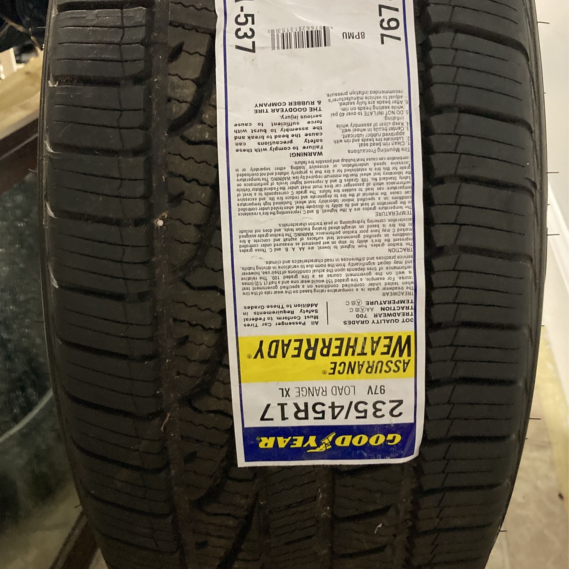 Goodyear Tire 235 / 45R17