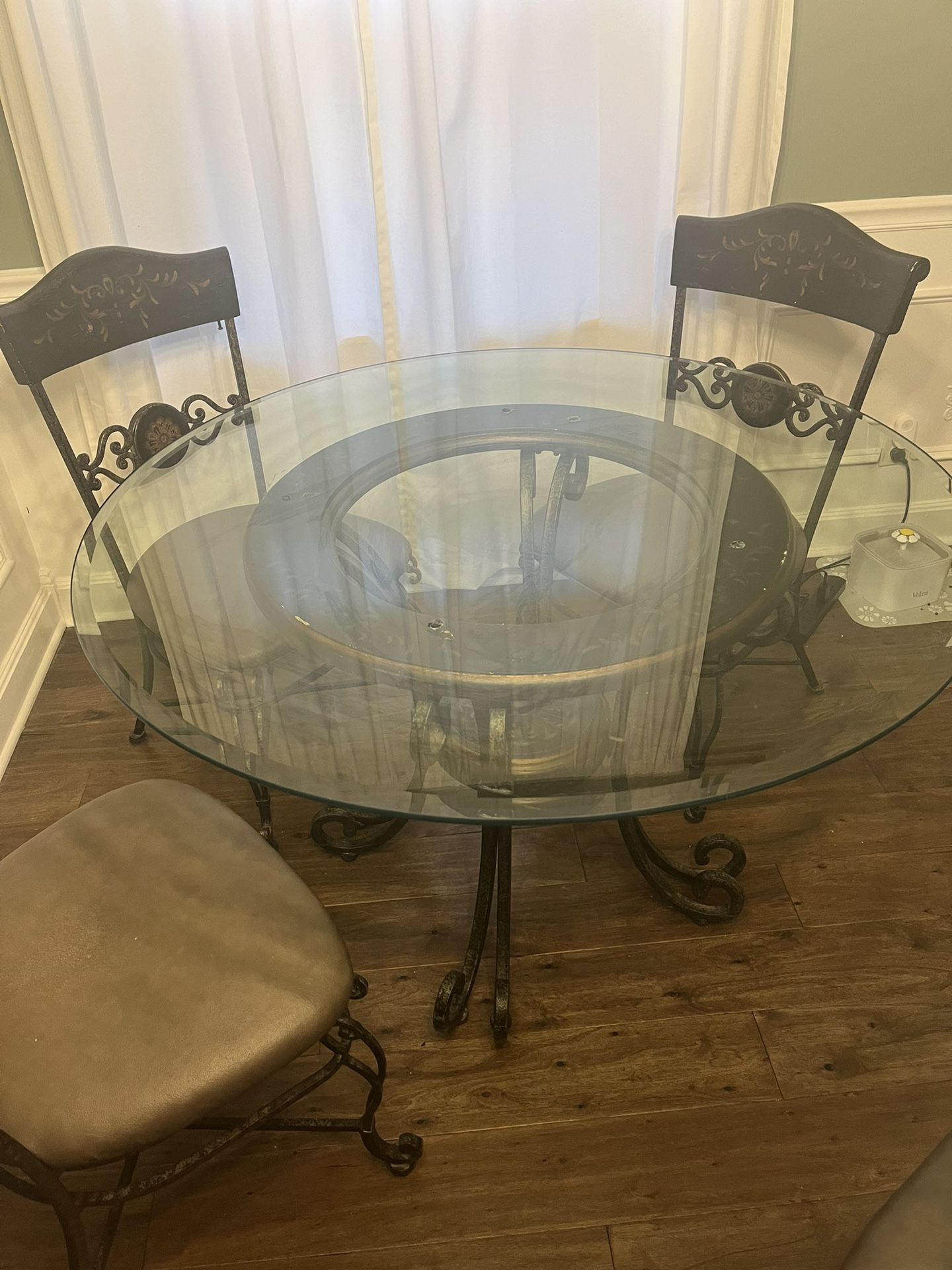 Glass Dining Room Table With Four Chairs
