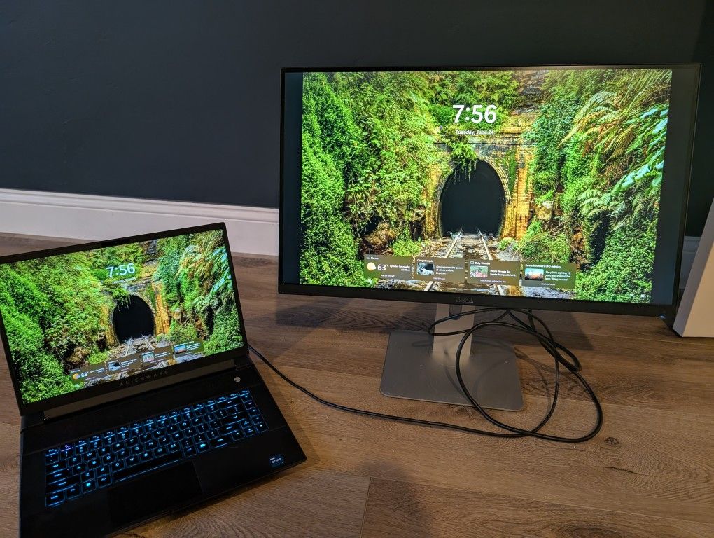 Dell UltraSharp U2715H 27-Inch Screen LED-Lit Monitor