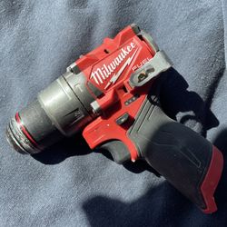 Milwaukee M12 Fuel Hammer Drill