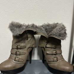 Perfect Women’s Guess Belted Ankle Boots Beige Size 8 Faux Fur