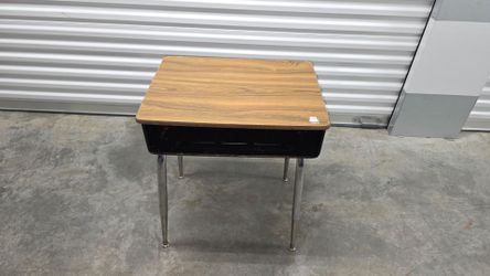 Kids school desk