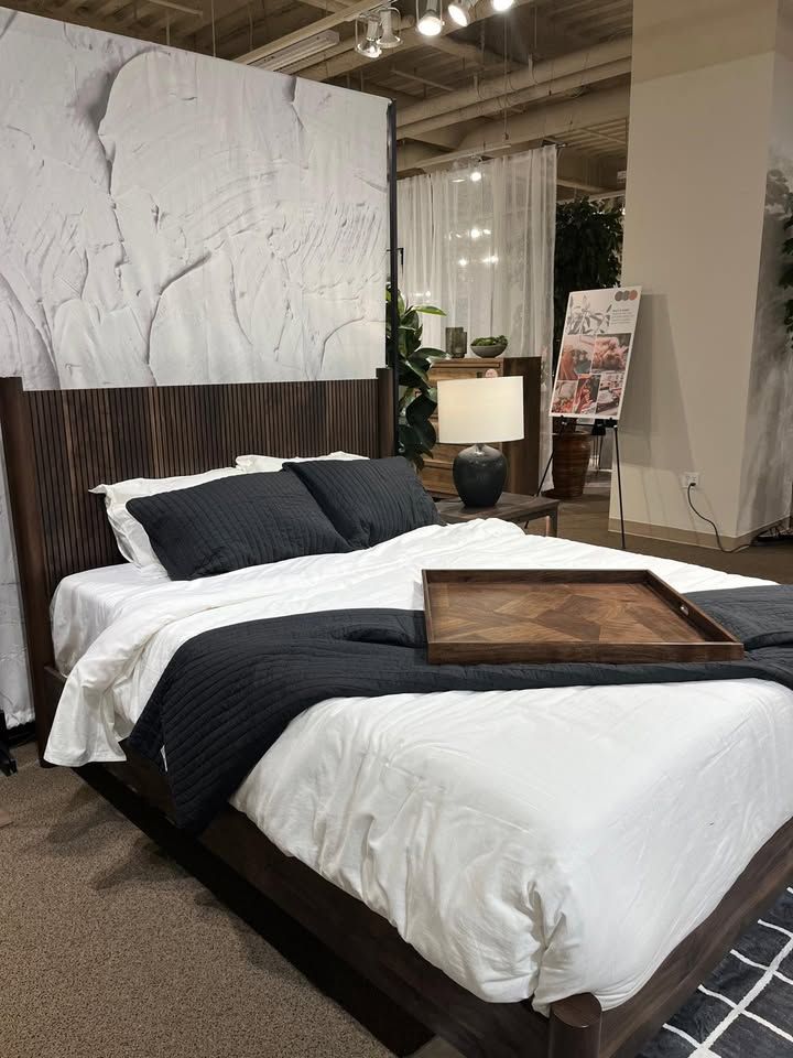 Rich brown finish 5 pc bedroom set features retro cool character & style