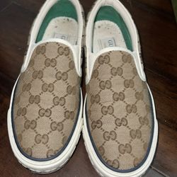Gucci Shoes Women 
