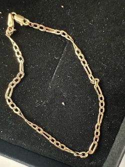 10k Gold link bracelet