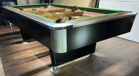 7ft Murrey Pool table W/ball Return (used)