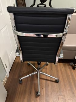 Task Chairs