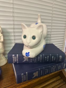 Elpa Alcobaça ceramic cat figurine