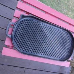 Made In France Cast Iron Grill Pan With Handles And Pour Spout