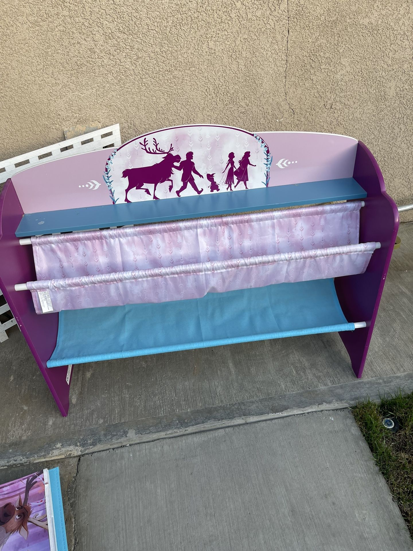 Frozen Toy & Book Organizer