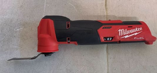 Milwaukee Multi-Tool
