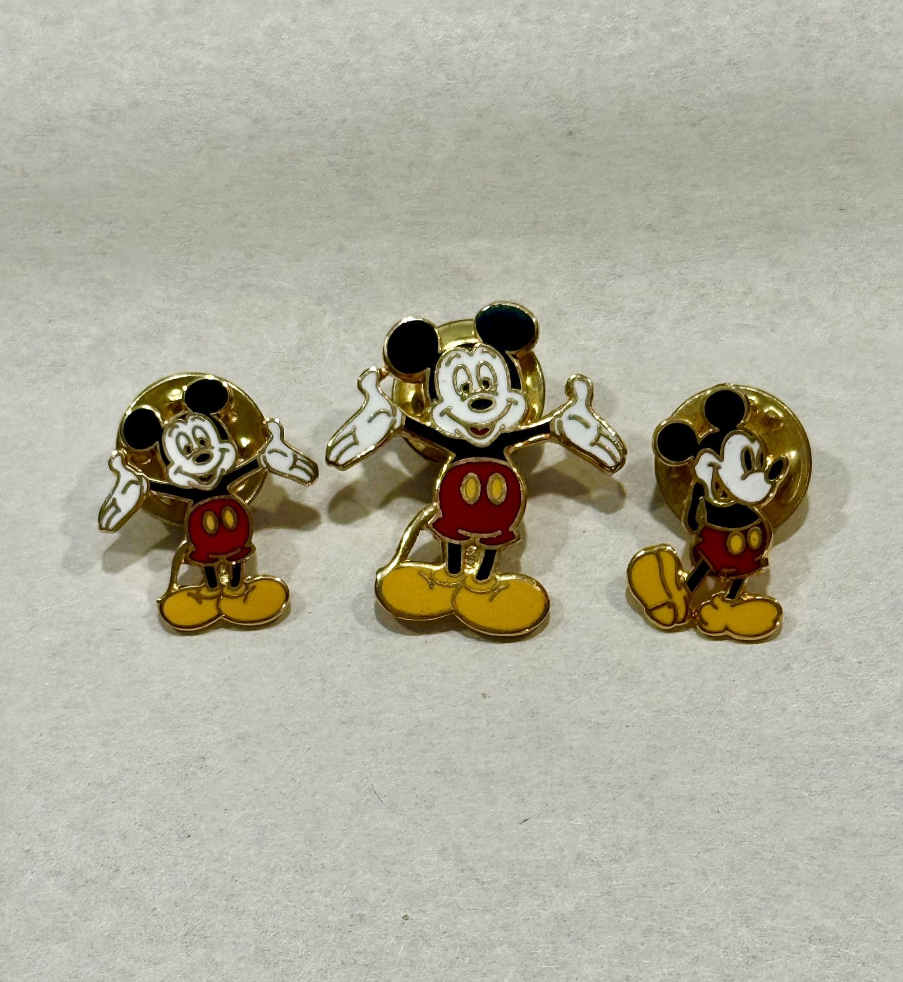 Set Of 3 Vintage Disney Pin Mickey Mouse Classic Red Shorts Welcome Open Arms