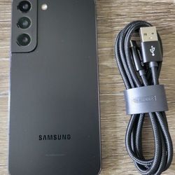 Like new ! 📱Unlocked Purple Samsung Galaxy S22~