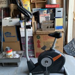 EXERCISE   BIKE.  PURSUIT     R  22