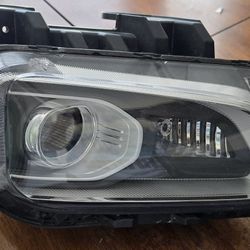 2018-2021 Hyundai Kona LED Right Passenger Headlight 92102J9120 OEM