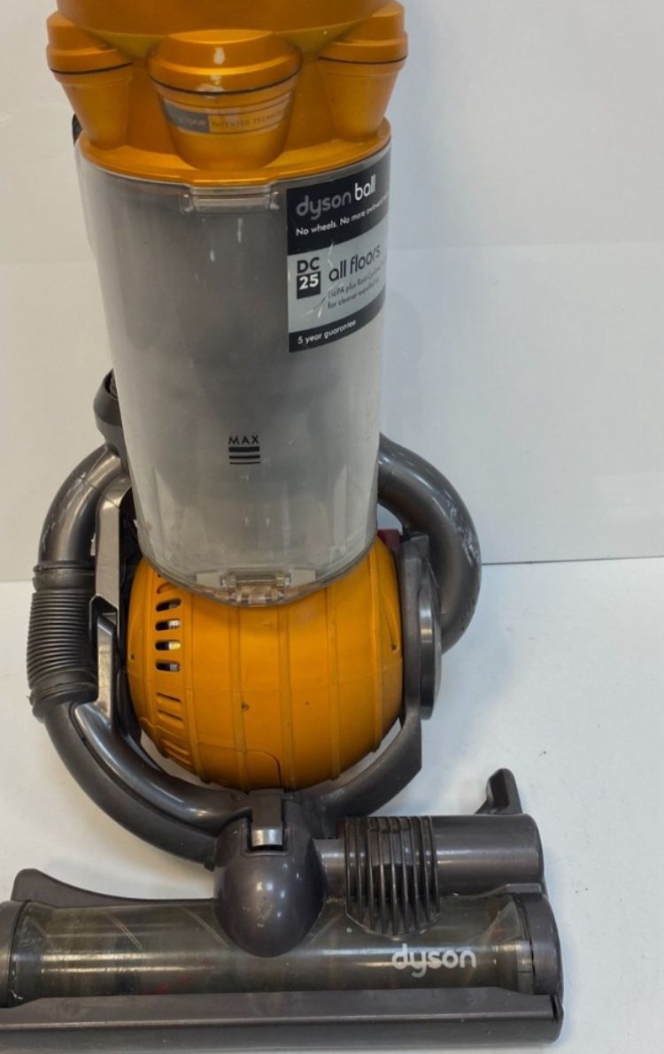 Dyson Vacuum 