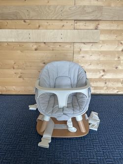 Booster Seat (Lalo)