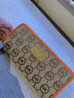 Michael Kors women’s wallet