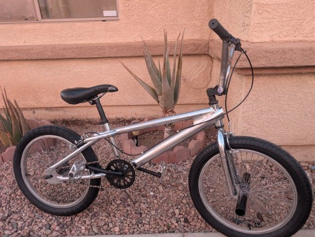 Mongoose Curved Frame Bmx Mongoose Legion Freestyle Bmx Bike Line