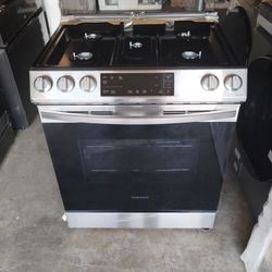 New 🆕 Scratch And Dent 5 Burners Gas Slide In 