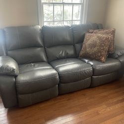 Free Couch 