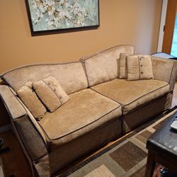 90x36    Couch