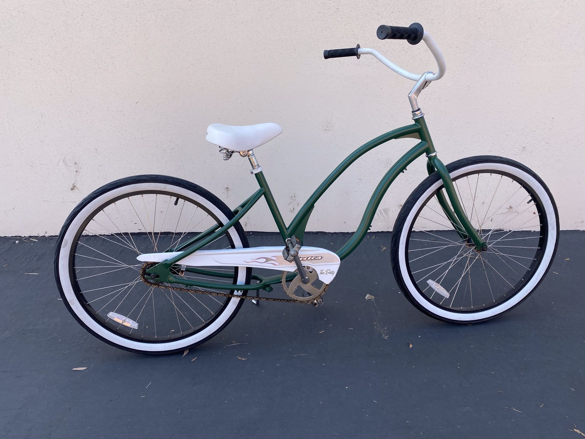 electra beach cruiser bicycle 7D Step-Thru Women's 26" Spring Green customized components Beautiful Single Speed Electra Beach