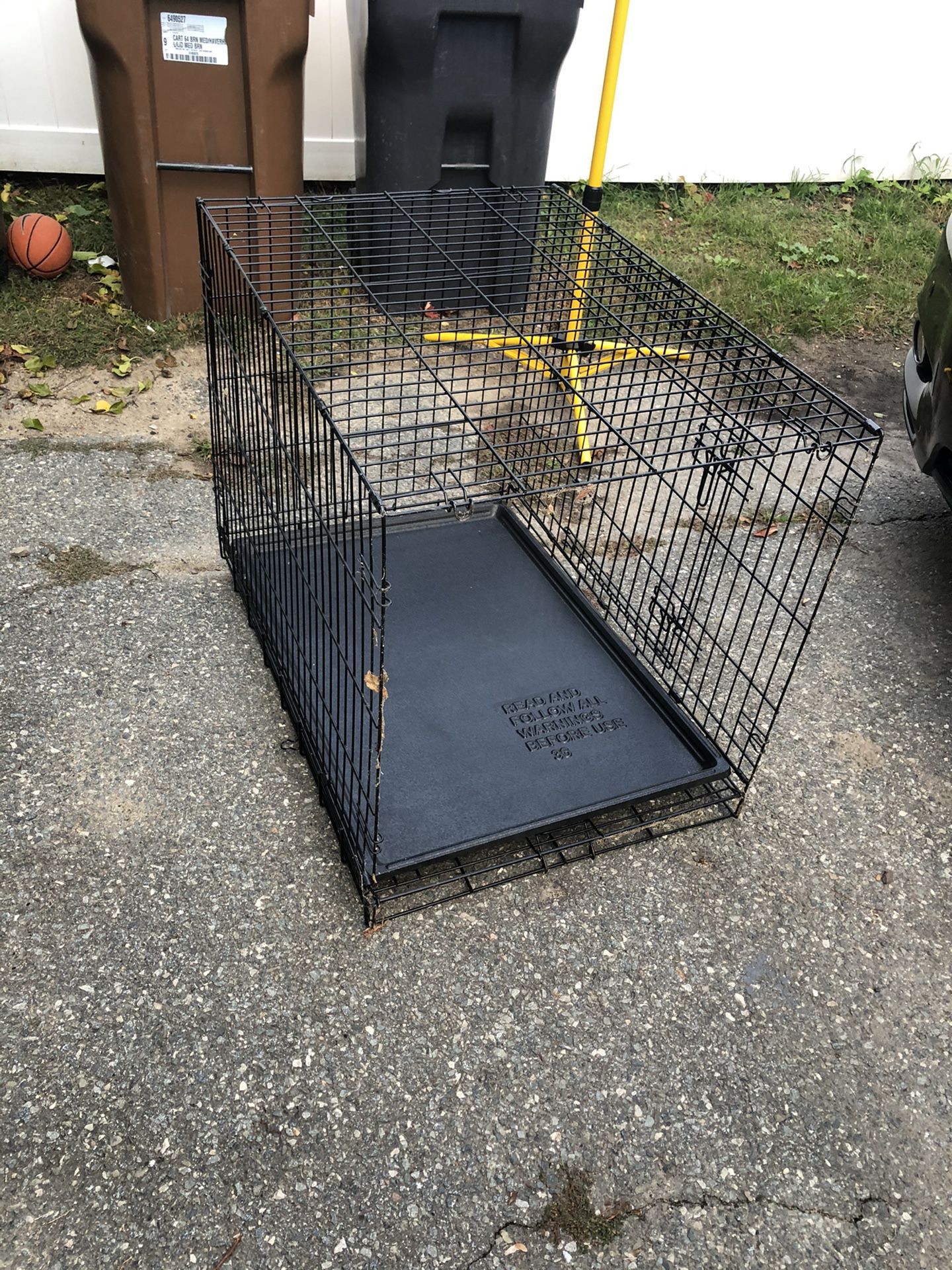 Dog kennel/Cage