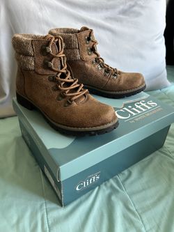 Women’s boots 6.5