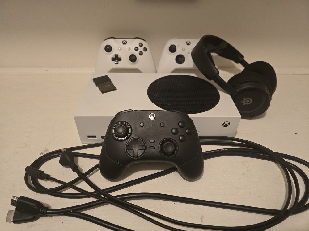 🎮 Xbox Series S Ultimate Bundle – Everything You Need! 🔥