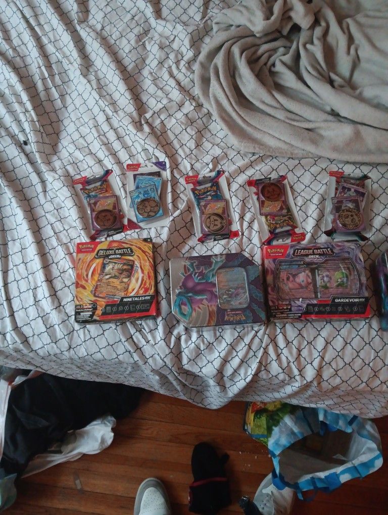 Pokémon Cards