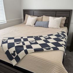 King Size Bed With Mattress And Box Spring!! 