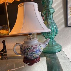 Beautiful Vintage Teapot Porcelain Lamp