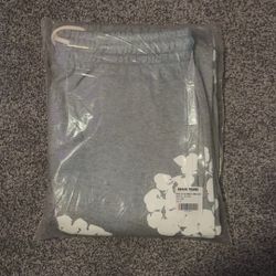 Denim Twar Sweat Pants (SEND OFFERS)