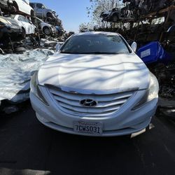 Parting Out 2013 Hyundai Sonata Parts Only 