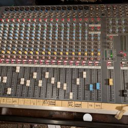 Allen&heath 16 channel mixer