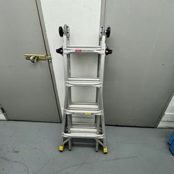 Gorilla 18ft Adjustable Ladder