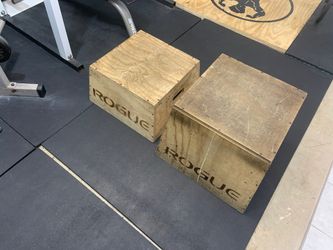 Rogue plyo boxes set 12 inch and 18 inch