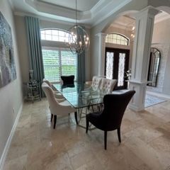 Exquisite Dining Room Set