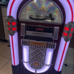 Crosley jukebox 