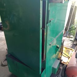 parts cleaning.  machine