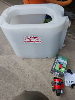 Bait tank and pump