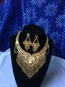 14k gold plated necklace with earring