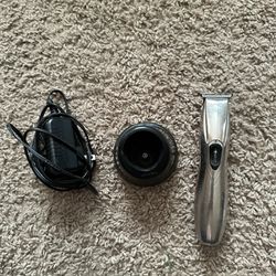 Andis Trimmer And Charger