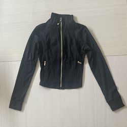 Lululemon Define Jacket Cropped Size 4 ( M)