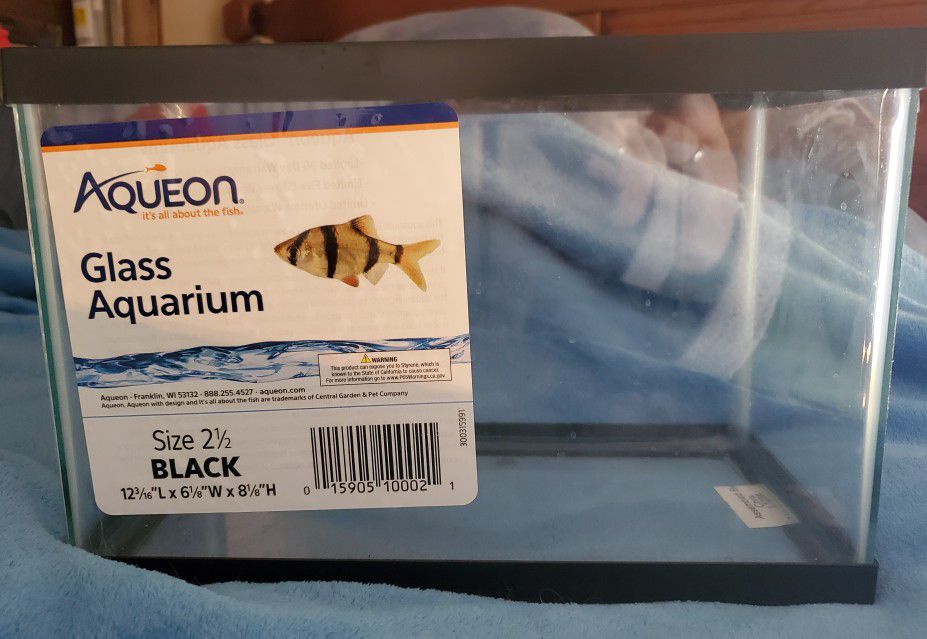 NEW 2.5 Gallon aqueon Rimmed Fish Tank Aquarium 
