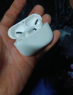 Apple AirPods Pro with Charging Case