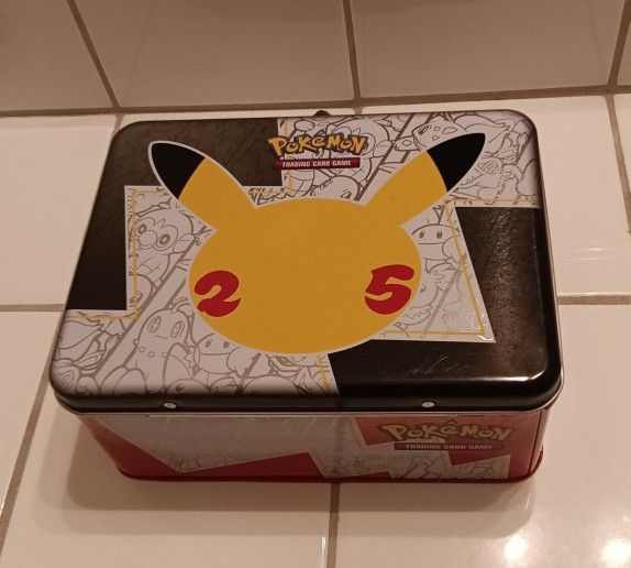 Pokemon TCG 25th Anniversary Celebrations Collector Chest