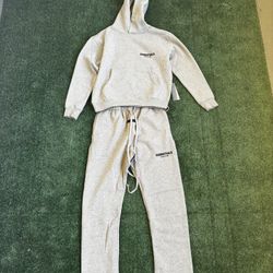 Essentials dark oatmeal set 